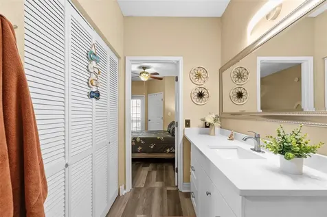 4323 Bayside Village Drive Tampa FL 33615