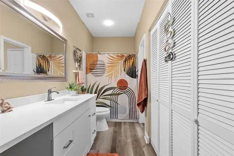 4323 Bayside Village Drive Tampa FL 33615