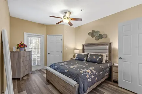4323 Bayside Village Drive Tampa FL 33615