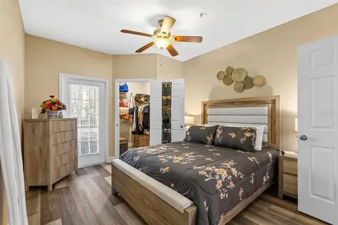 4323 Bayside Village Drive Tampa FL 33615