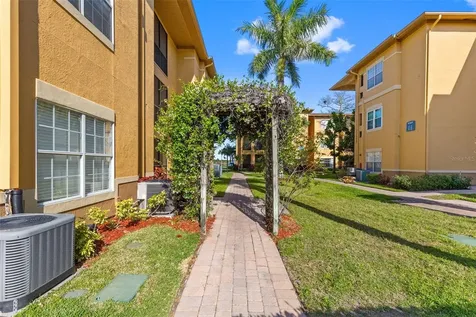 4323 Bayside Village Drive Tampa FL 33615