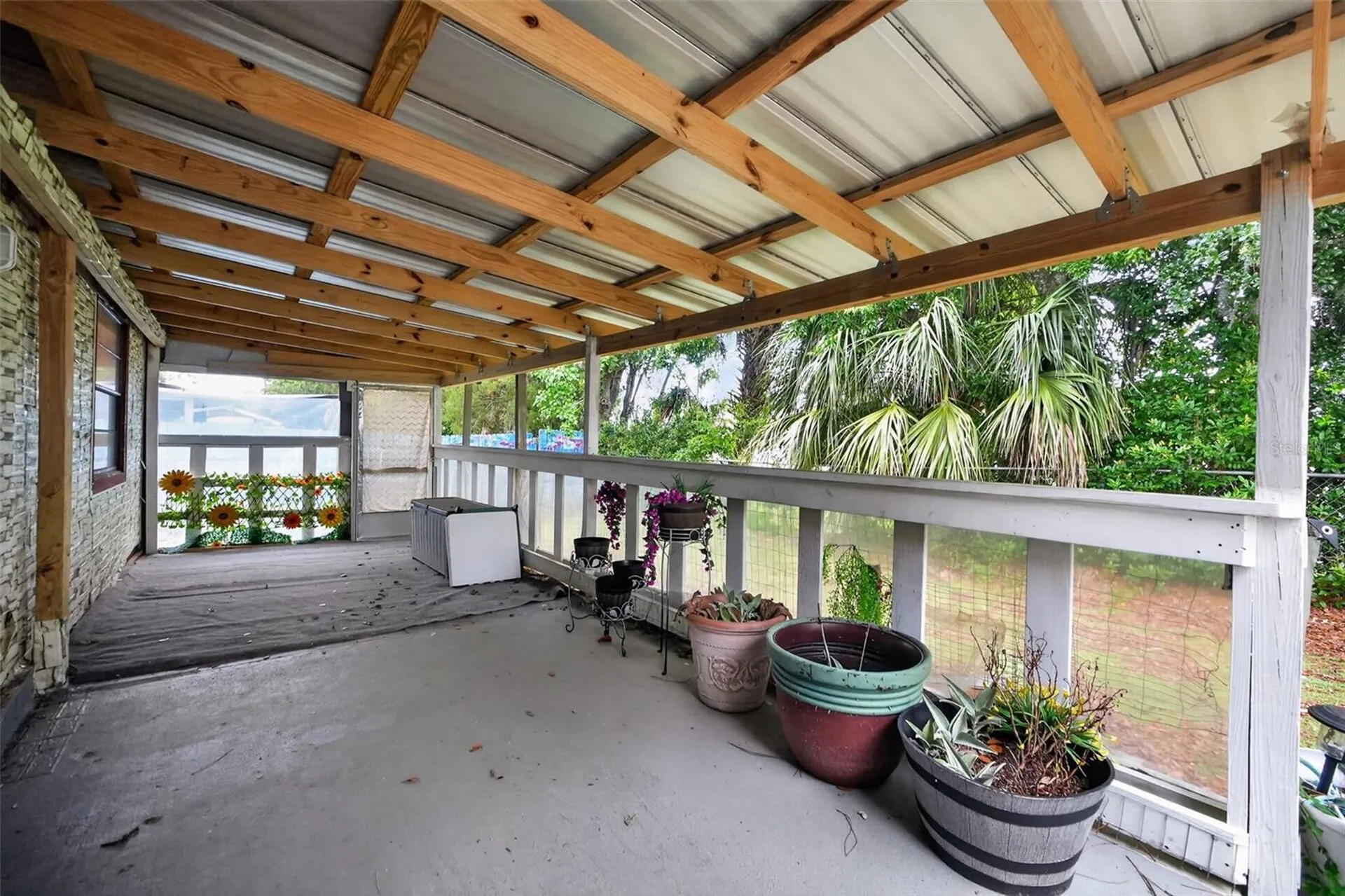 1660 E Shangri La Drive Daytona Beach FL 32119