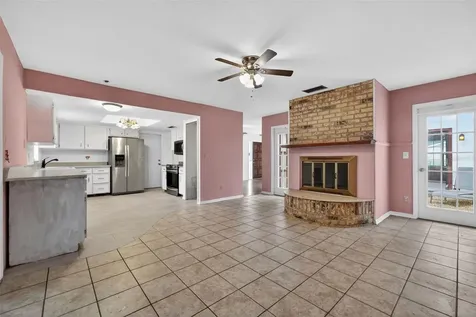1660 E Shangri La Drive Daytona Beach FL 32119