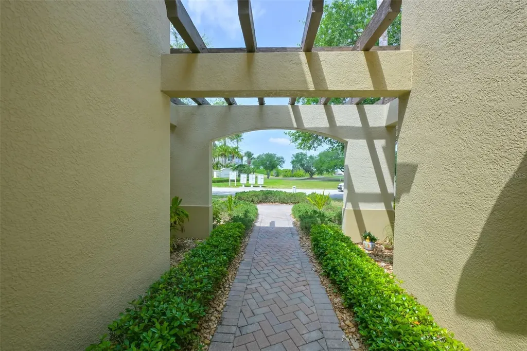 1330 Emerald Dunes Drive Sun City Center FL 33573
