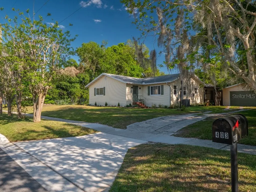 403 E Carolina Avenue Plant City FL 33563