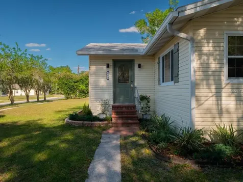 403 E Carolina Avenue Plant City FL 33563