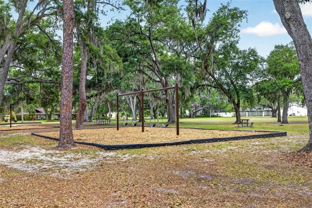 817 Bannockburn Avenue Temple Terrace FL 33617
