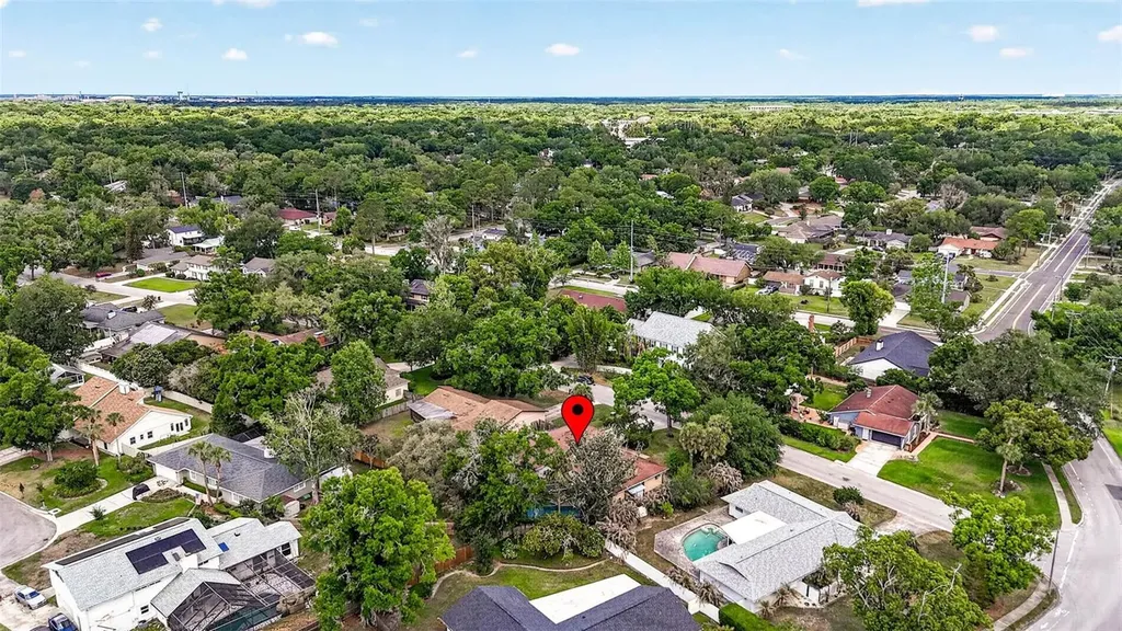 817 Bannockburn Avenue Temple Terrace FL 33617
