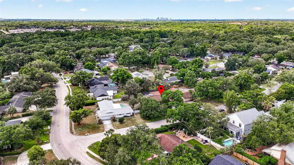 817 Bannockburn Avenue Temple Terrace FL 33617