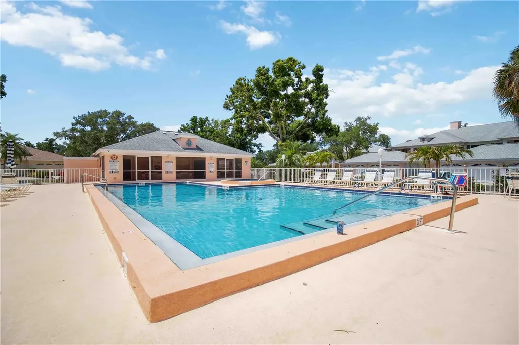 4211 Caddie Drive E Bradenton FL 34203