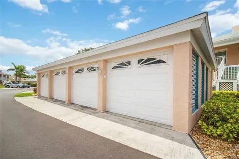 4211 Caddie Drive E Bradenton FL 34203