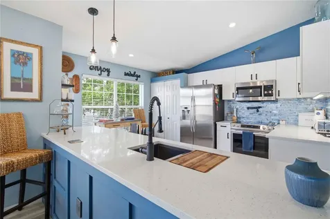 4211 Caddie Drive E Bradenton FL 34203