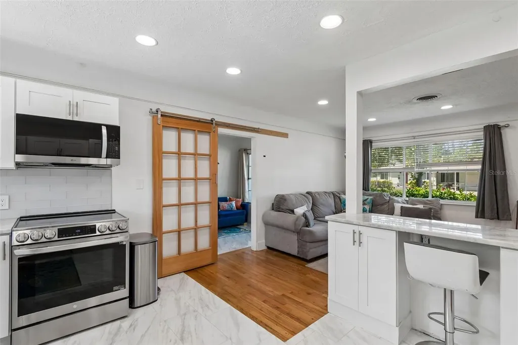 4526 Yardley Avenue N St Petersburg FL 33713
