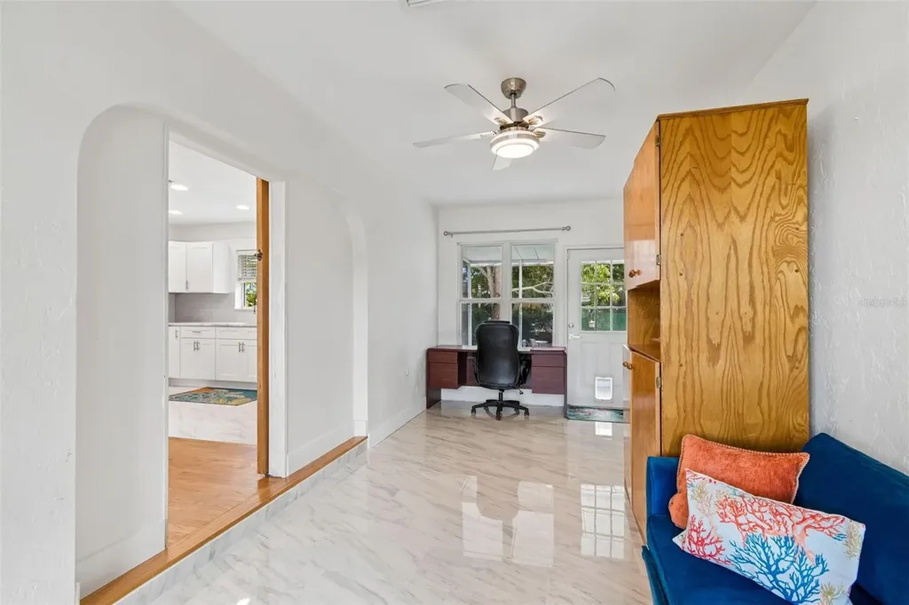 4526 Yardley Avenue N St Petersburg FL 33713