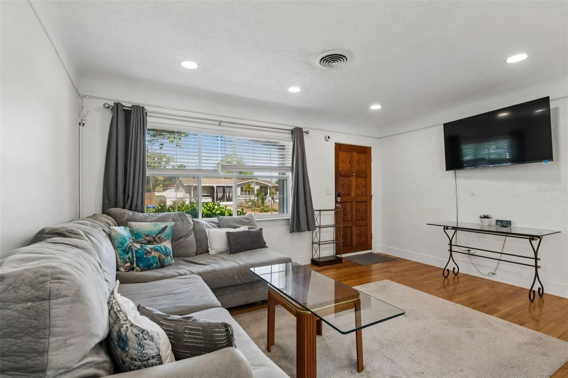 4526 Yardley Avenue N St Petersburg FL 33713