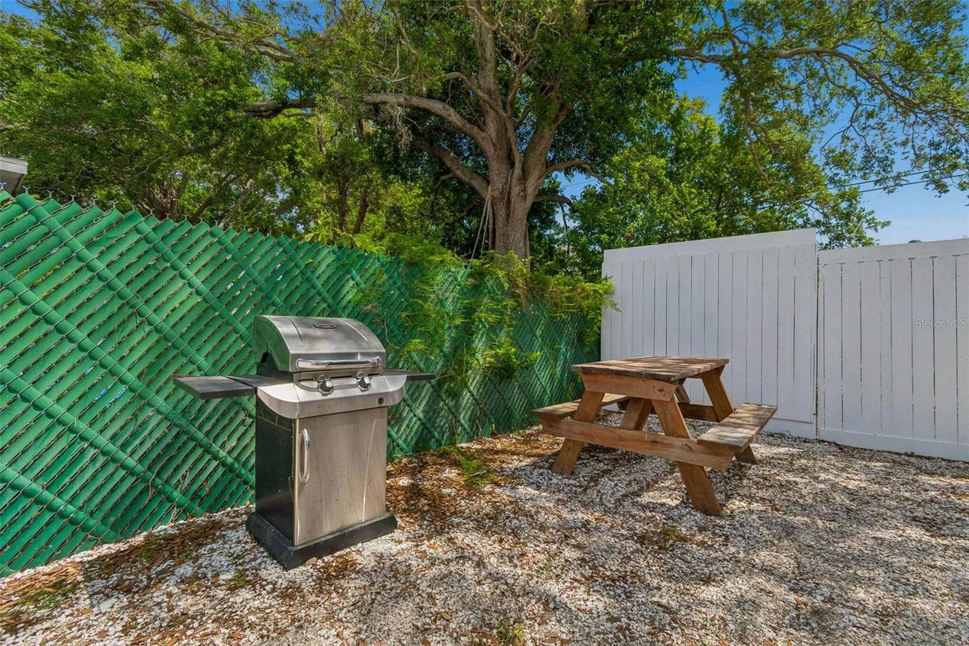 4526 Yardley Avenue N St Petersburg FL 33713