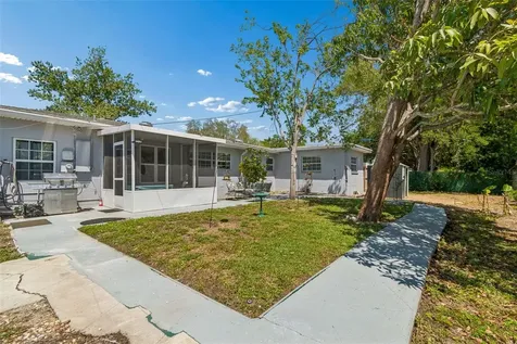 4526 Yardley Avenue N St Petersburg FL 33713
