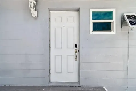 4526 Yardley Avenue N St Petersburg FL 33713