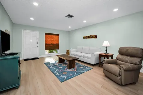859 Oxford Court Dunedin FL 34698