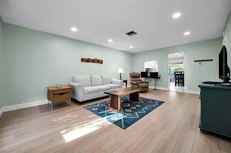 859 Oxford Court Dunedin FL 34698