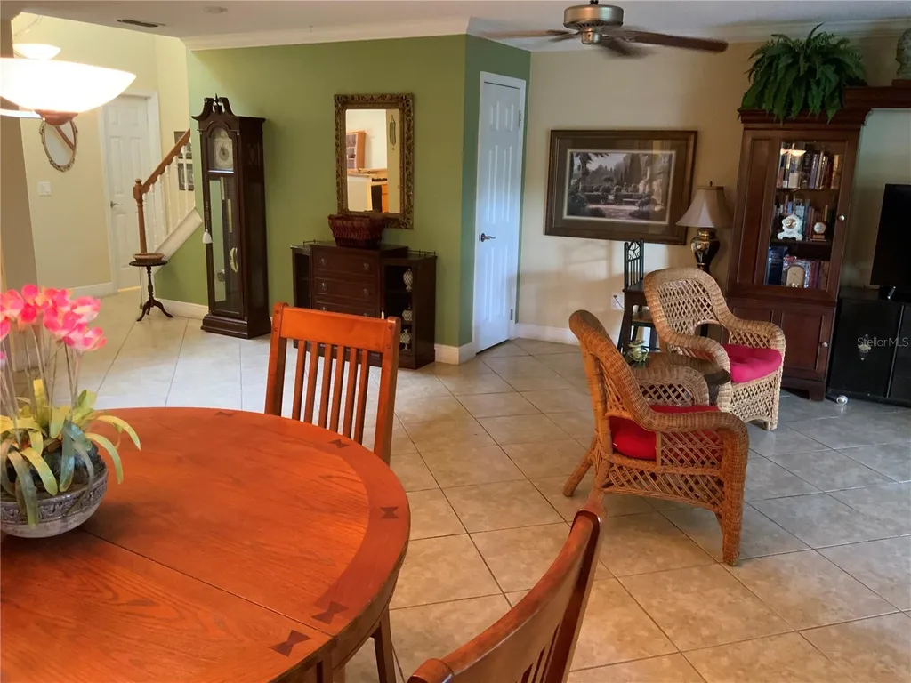 618 Maple Oak Circle Altamonte Springs FL 32701