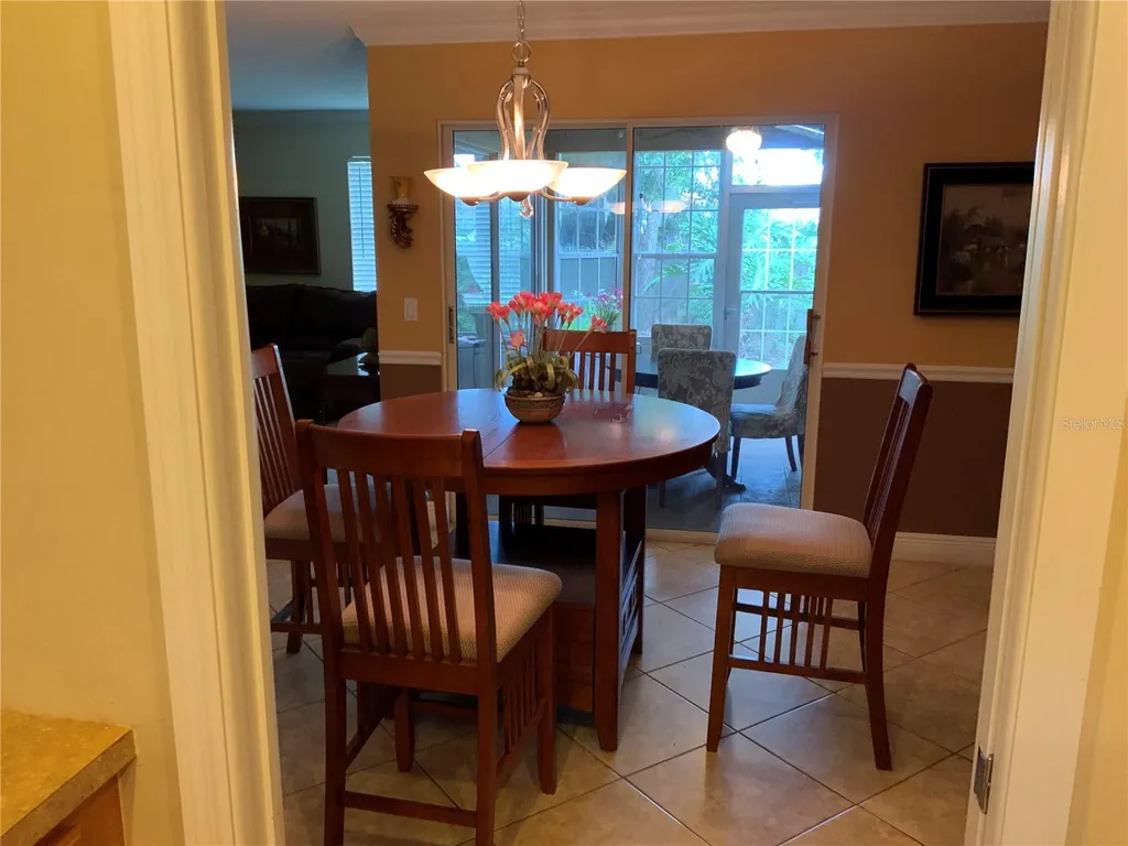 618 Maple Oak Circle Altamonte Springs FL 32701