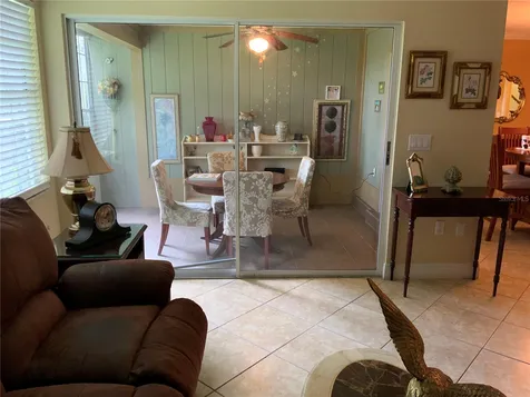 618 Maple Oak Circle Altamonte Springs FL 32701