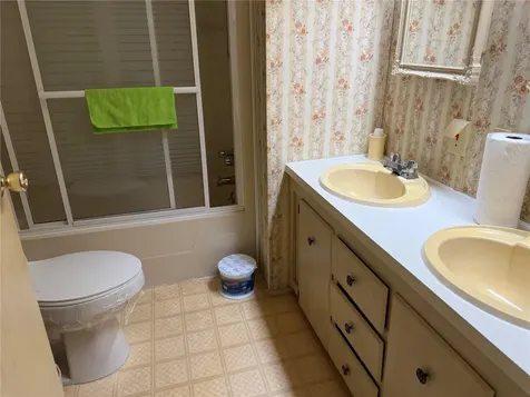 4038 Rolling Oaks Drive Winter Haven FL 33880