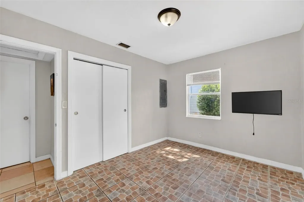 4940 5th Avenue S St Petersburg FL 33707