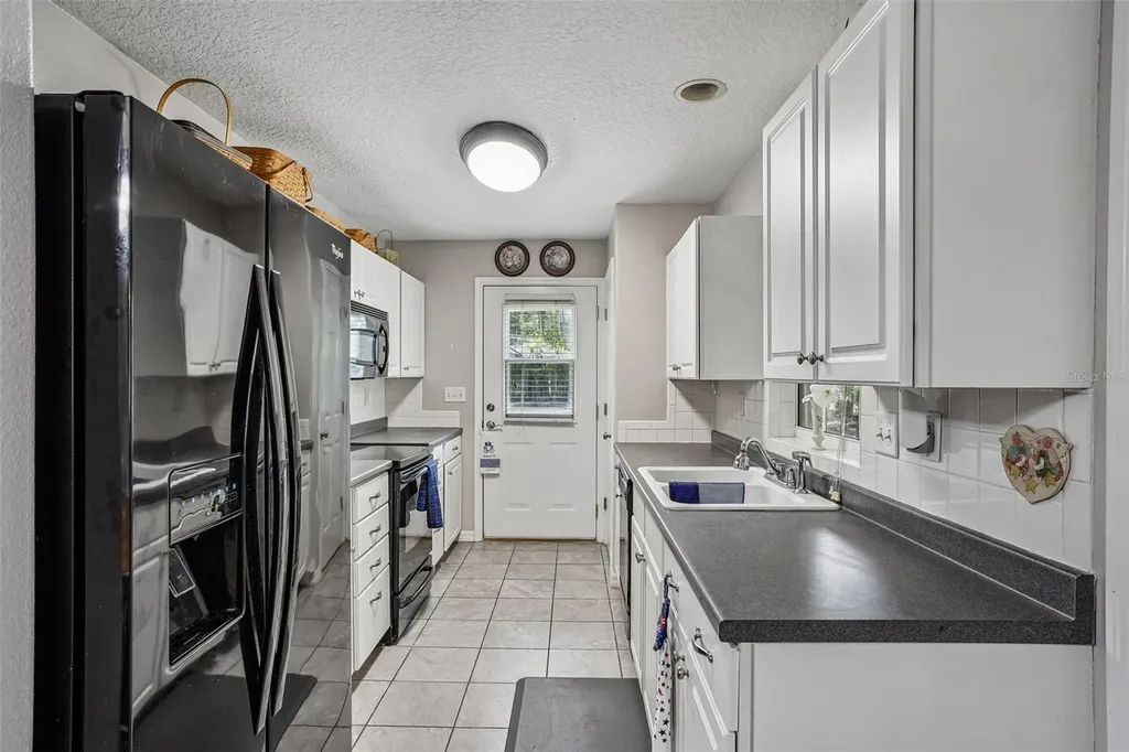 1274 N Palmetto Circle Eustis FL 32726