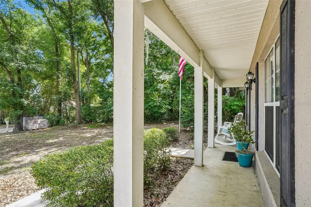 1274 N Palmetto Circle Eustis FL 32726