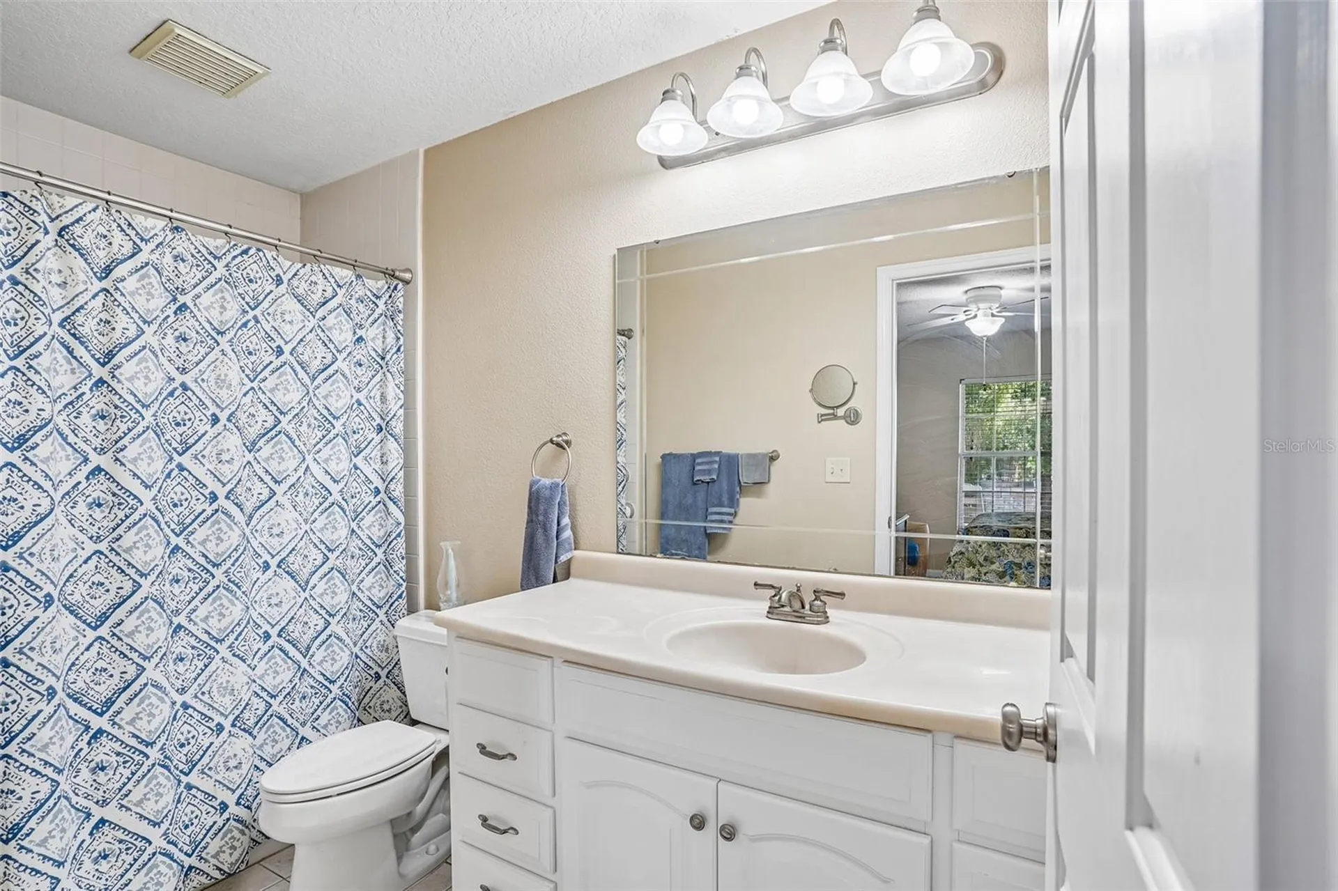 1274 N Palmetto Circle Eustis FL 32726