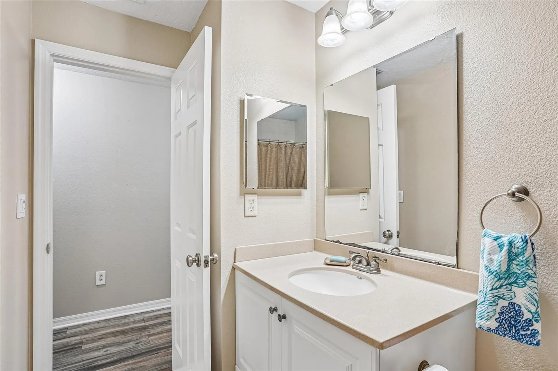 1274 N Palmetto Circle Eustis FL 32726