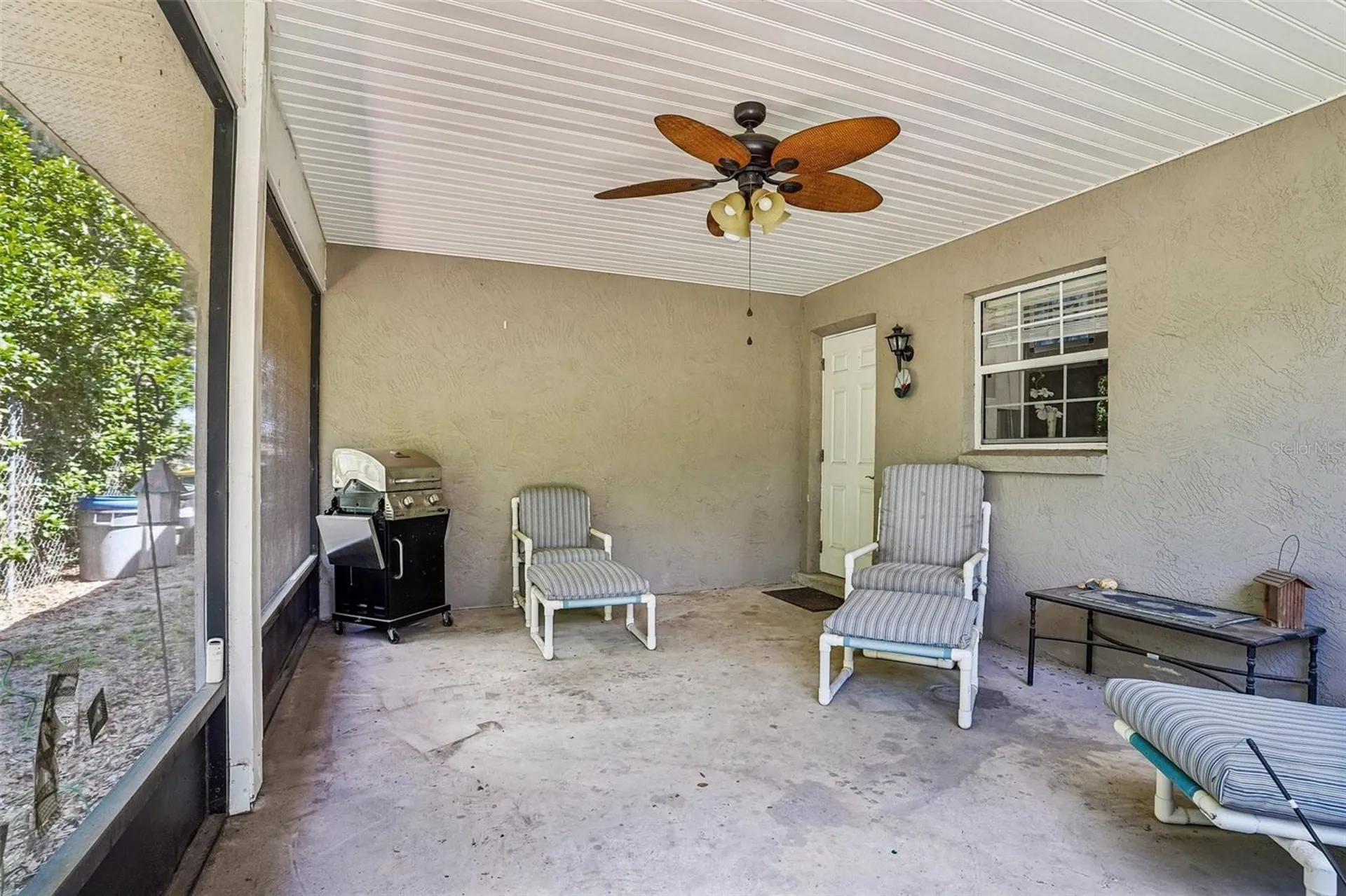 1274 N Palmetto Circle Eustis FL 32726