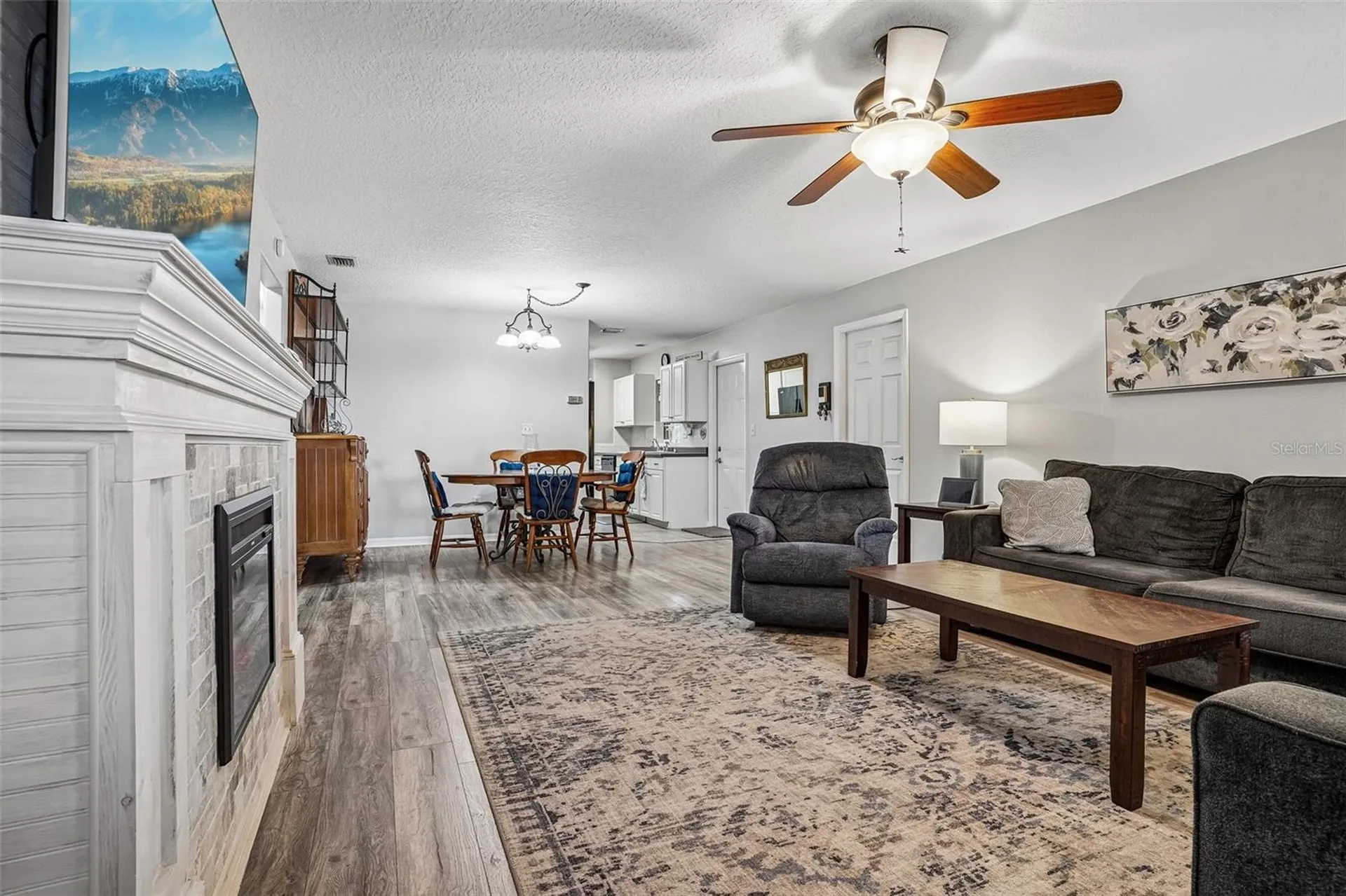 1274 N Palmetto Circle Eustis FL 32726