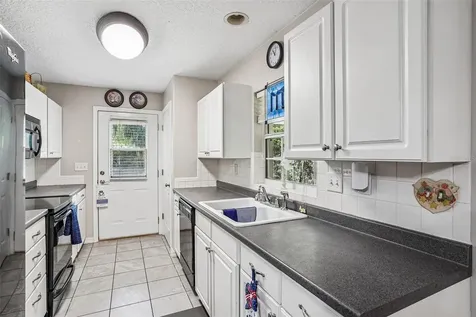 1274 N Palmetto Circle Eustis FL 32726