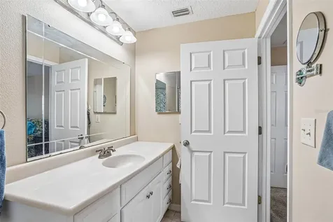 1274 N Palmetto Circle Eustis FL 32726