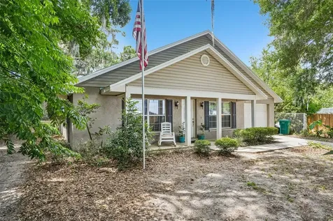 1274 N Palmetto Circle Eustis FL 32726
