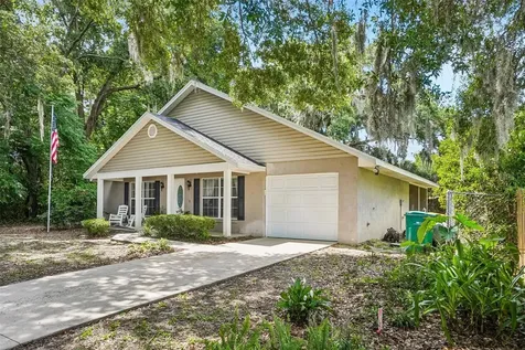1274 N Palmetto Circle Eustis FL 32726