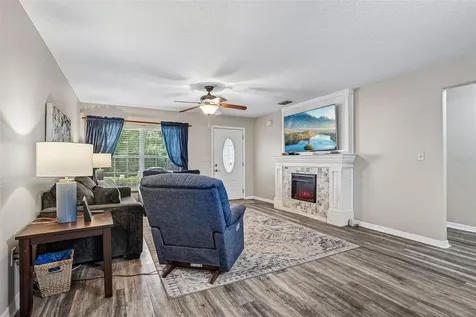 1274 N Palmetto Circle Eustis FL 32726