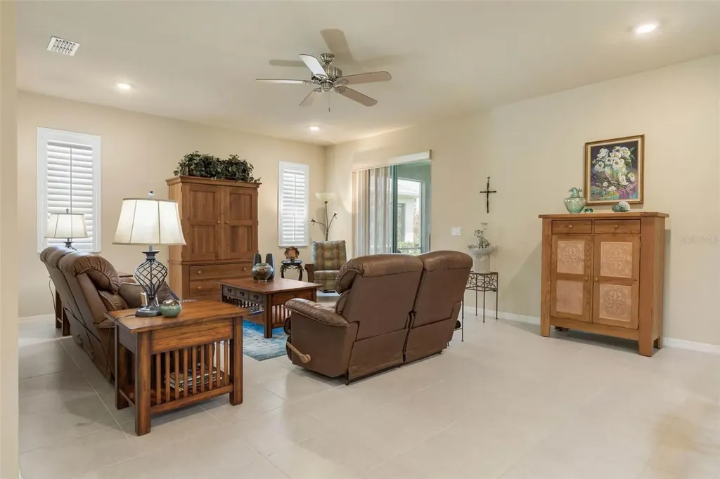 124 Park Place Circle Palm Coast FL 32164
