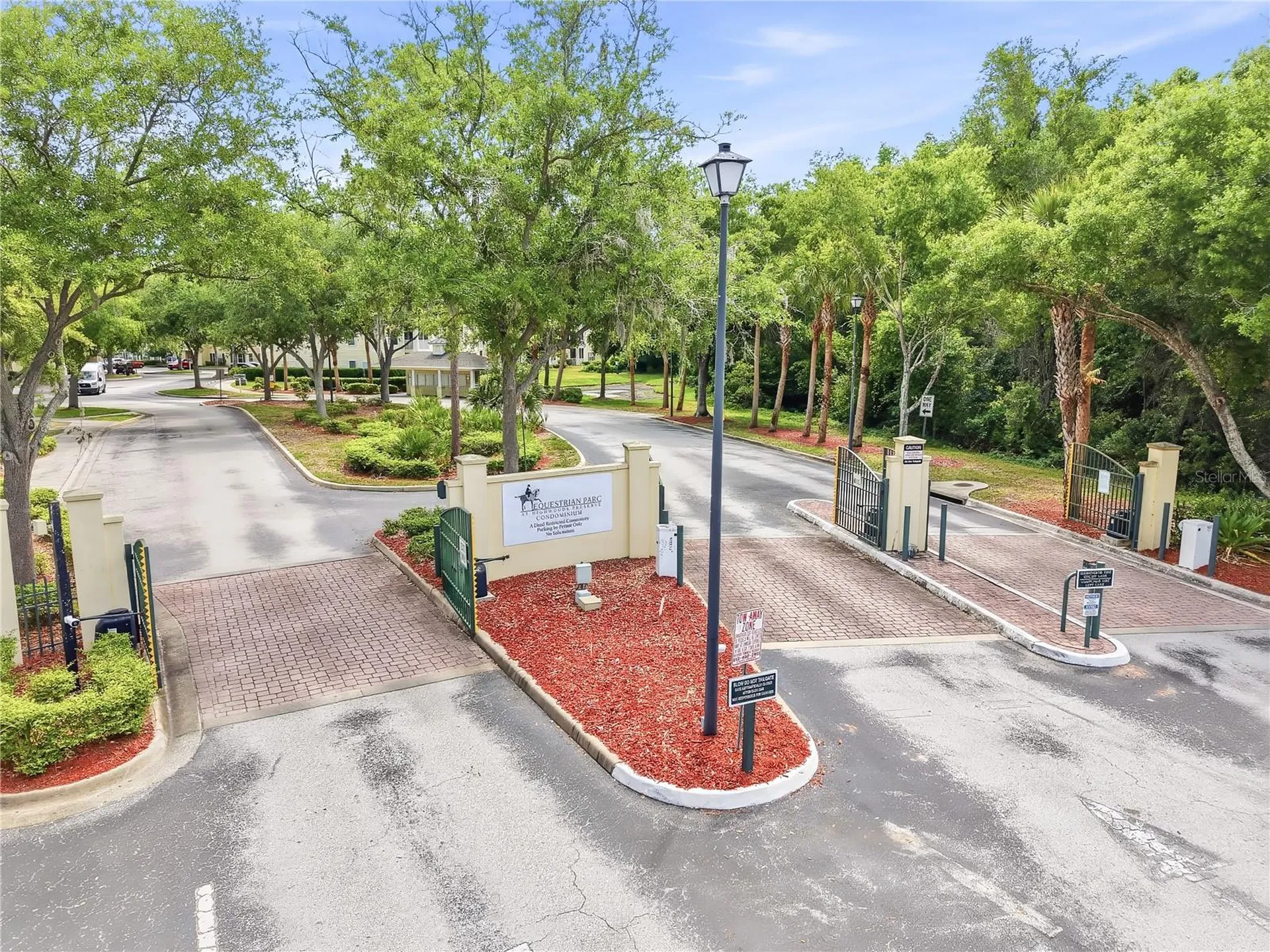 18367 Bridle Club Drive Tampa FL 33647