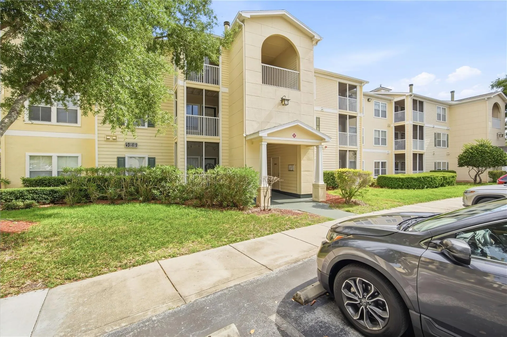 18367 Bridle Club Drive Tampa FL 33647