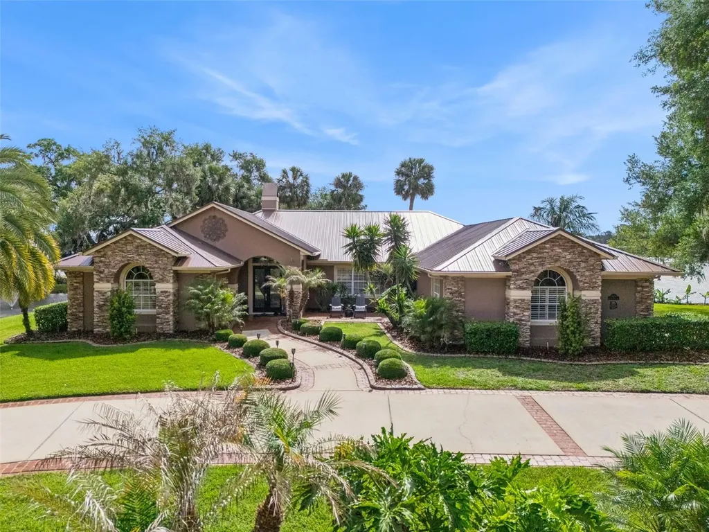 29650 Squirrel Point Road Tavares FL 32778