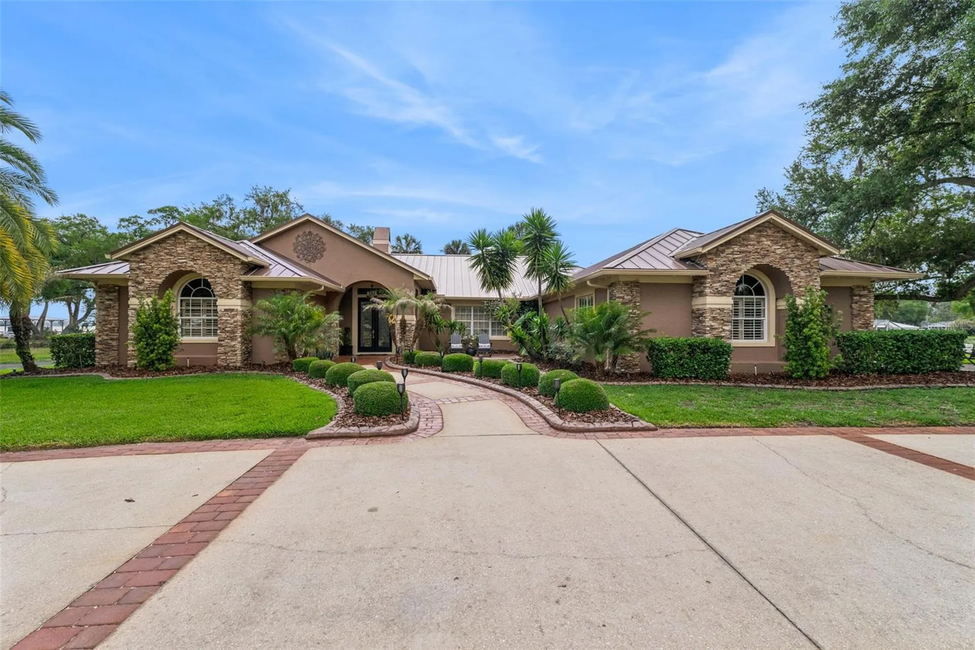 29650 Squirrel Point Road Tavares FL 32778