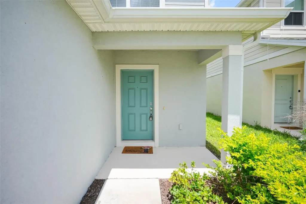 1954 Enchanting Court Davenport FL 33897