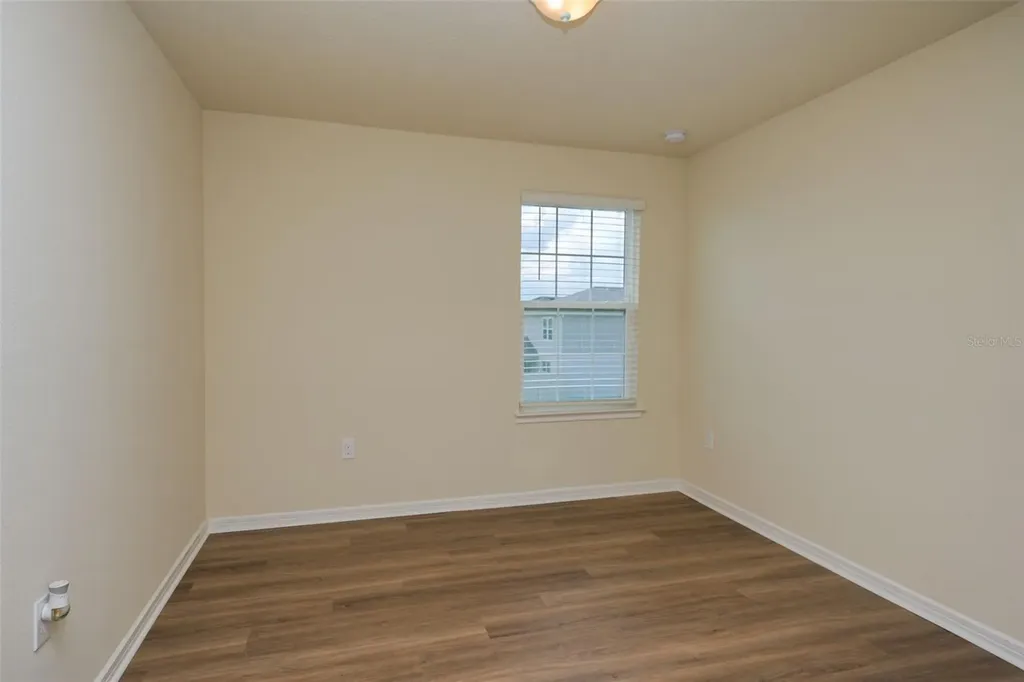 1954 Enchanting Court Davenport FL 33897