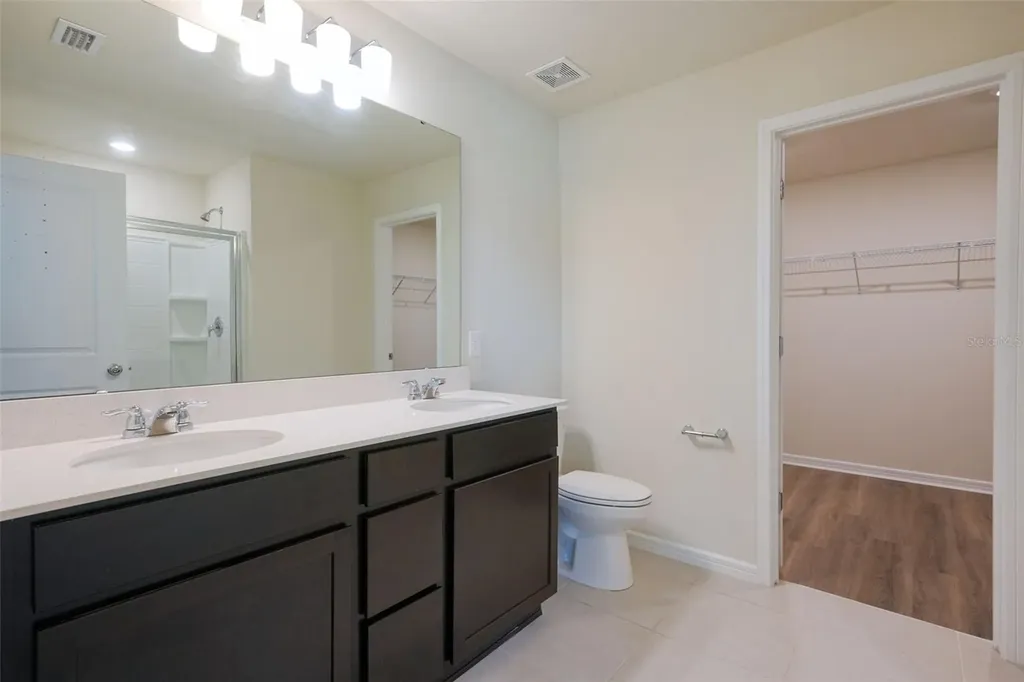 1954 Enchanting Court Davenport FL 33897