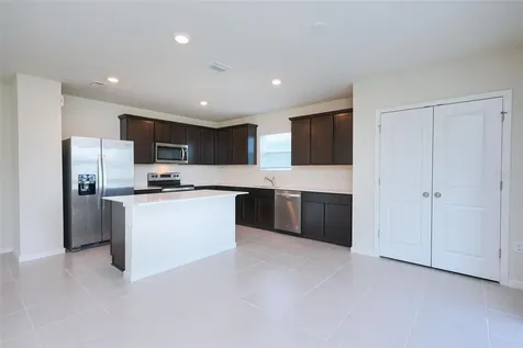 1954 Enchanting Court Davenport FL 33897