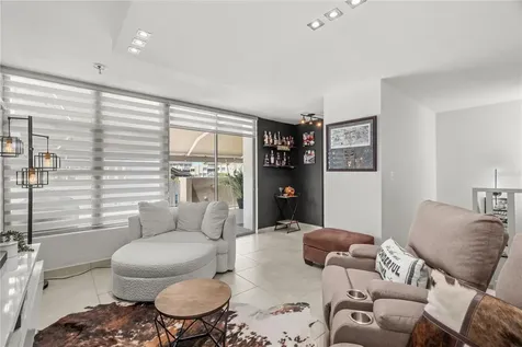6185 Piedras Blancas Guaynabo PR 00971